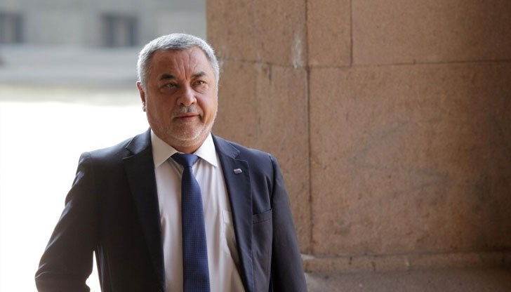 Симеонов е отнел предимството на друг шофьор