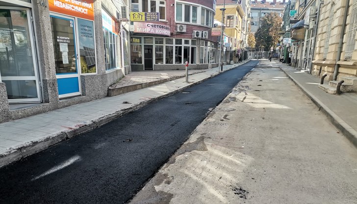 Русенци са възмутени от частично асфалтиране на улици