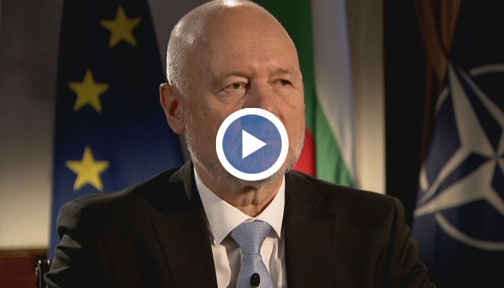 Не се знае дронът с боеприпас край Тюленово дали е украински, коментира министърът на отбраната