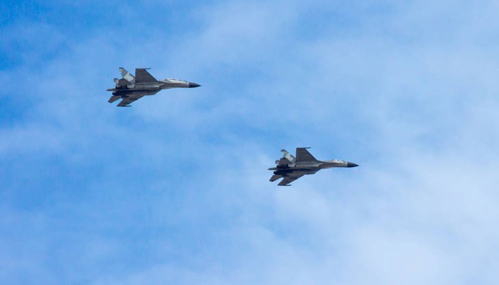 В района са изпратени четири допълнителни американски изтребителя F-16