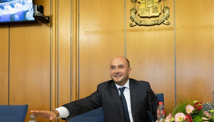 Цялата страна е покрусена след трагичния инцидент в София, заяви председателят на Столичния общински съвет Цялата страна е покрусена след трагичния инцидент в София, заяви председателят на Столичния общински съвет