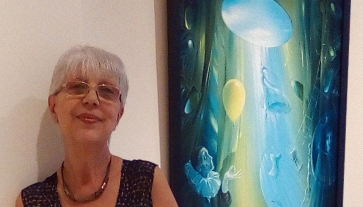 Виолета Радкова показва изложбата „Небесни огледала“ Виолета Радкова показва изложбата „Небесни огледала“