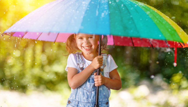 Всички ученици в Западна България трябва да имат чадъри