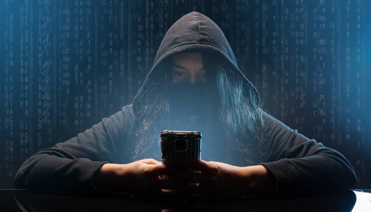 Трима души са използвали лицева верификация, за да вземат кредит на името на други хора