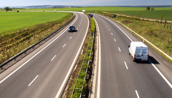 Започва разширяването на 20 първокласни пътни участъка до габарита на скоростни пътища