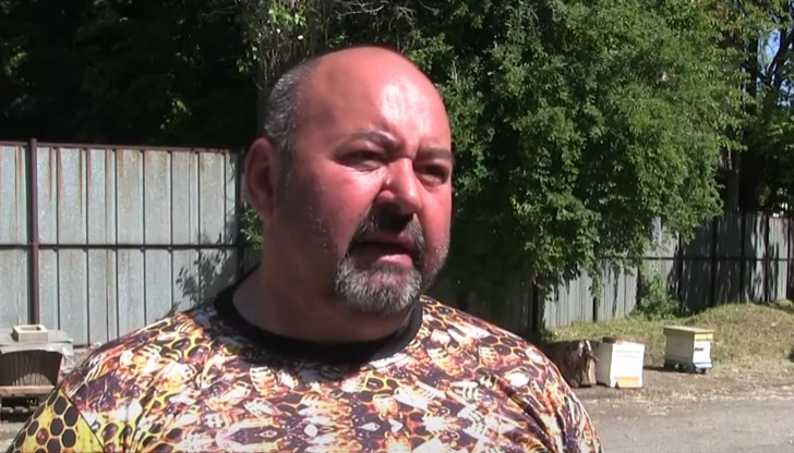 Не можем да се конкурираме с безмитния внос. Те продават всичко на всяка цена Не можем да се конкурираме с безмитния внос. Те продават всичко на всяка цена