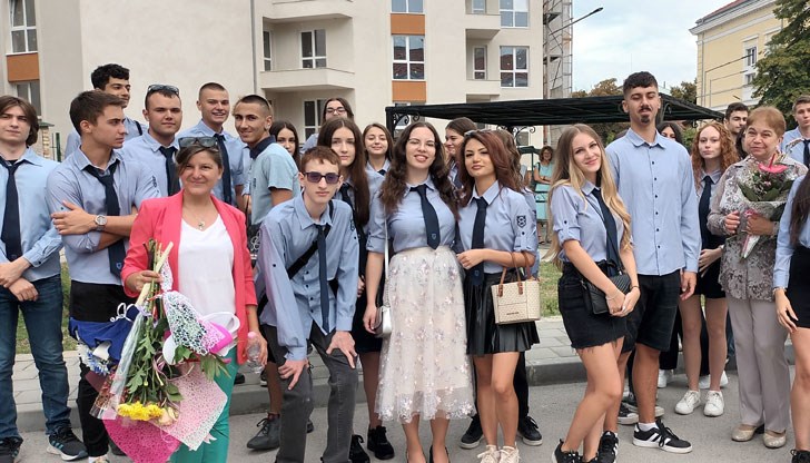 В русенската математическа гимназия се обучават 682-а ученици