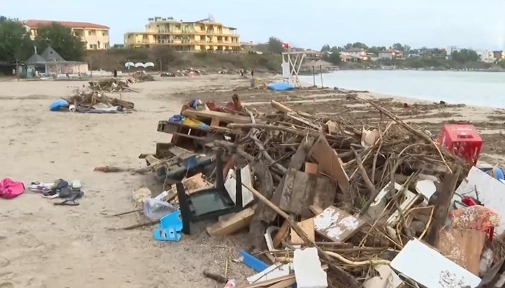 Бедствието, което удари Южното Черноморие взе четири жертви Бедствието, което удари Южното Черноморие взе четири жертви
