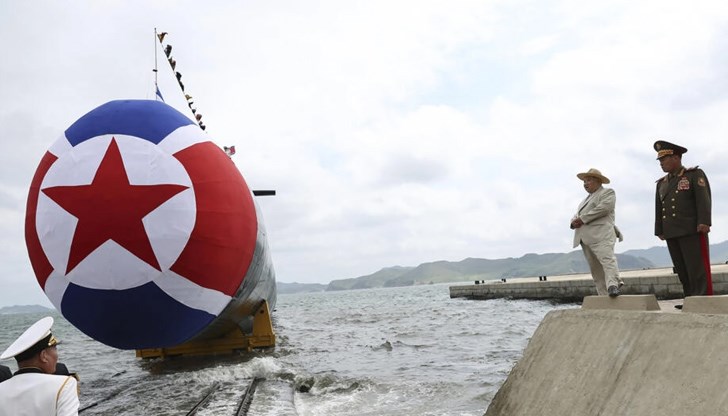 Новата подводница в момента се подготвя да излезе в морето за провеждане на изпитания Новата подводница в момента се подготвя да излезе в морето за провеждане на изпитания