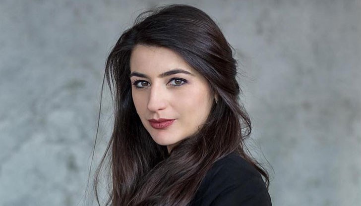 Някой претопля и пренаписва истории с бившите си верни крими другари, написа бившата депутатка от ПП Някой претопля и пренаписва истории с бившите си верни крими другари, написа бившата депутатка от ПП