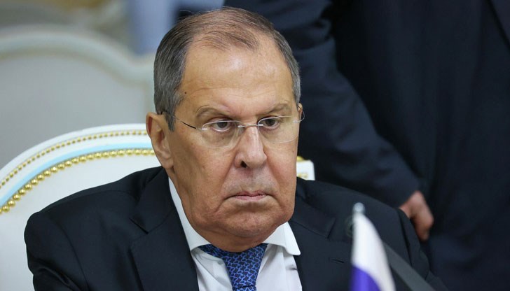 Западът се опитва да обърне всичко с главата надолу, заяви руският външен министър