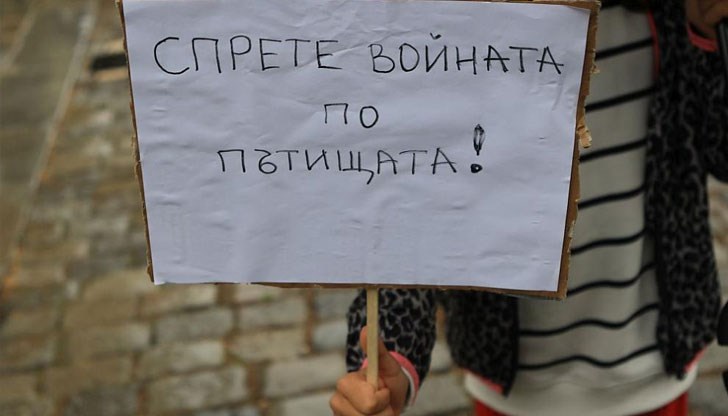 Дойде моментът българското общество да окаже натиск и да започнем да живеем в една правова държава, където законите да се спазват от всички, каза Кристиян Георгиев