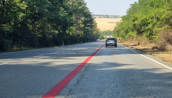 Ограничителни колчета ще възпират шофьорите да предприемат забранени изпреварвания Ограничителни колчета ще възпират шофьорите да предприемат забранени изпреварвания