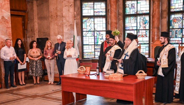 Русенският митрополит Наум пожела на всички магистрати и съдебни служители да бъдат морални, мъдри и справедливи