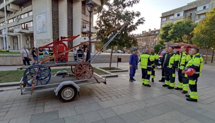 В Деня на отворените врати пожарната ще демонстрира бутална помпа, теглена от кон