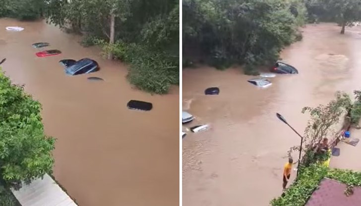 Коли са под вода. Има автомобили, отнесени в морето Коли са под вода. Има автомобили, отнесени в морето