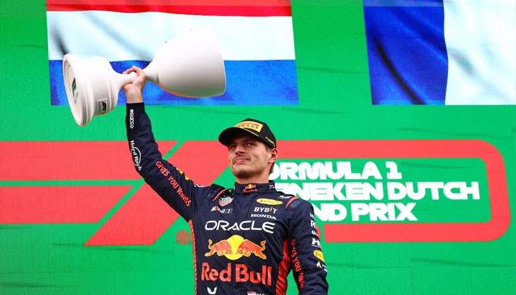 Той е първият пилот, печелил 10 поредни състезания