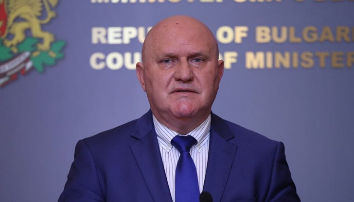 Предстои решение на МЗ, каза образователният министър проф. Галин Цоков