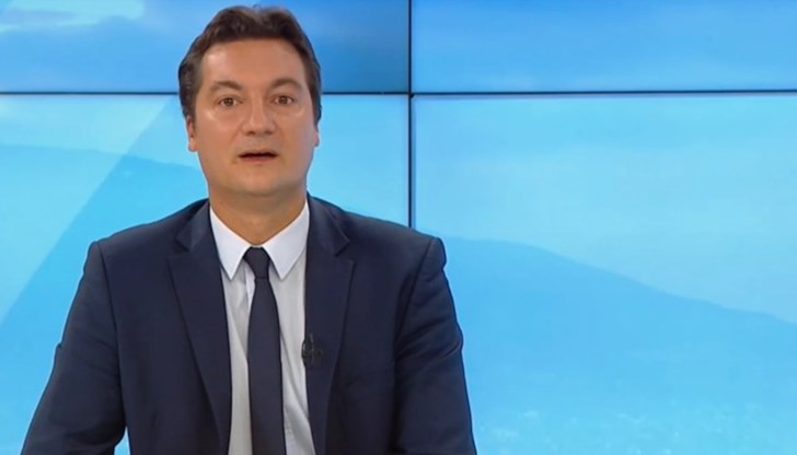 Правителството е заклещено в сглобка