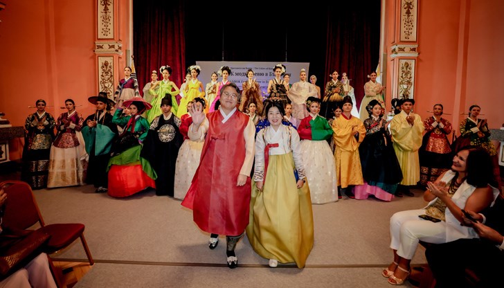 За първи път у нас се проведе модното шоу „Цветовете на Корея“