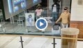 Крадец опита да се измъкне, преструвайки се на манекен