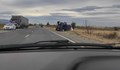 Силен вятър обърна камион на Подбалканския път