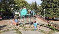 Деца обновиха площадка в квартал "Здравец"