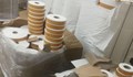 Митничари конфискуваха близо 2 тона филтърна хартия за цигари на Дунав мост 2