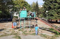 Деца обновиха площадка в квартал "Здравец"