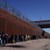 Администрацията на Джо Байдън възобновява строежа на стената по границата с Мексико