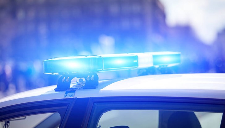 Полицията задържа четирима мъже на възраст между 17 и 21 години