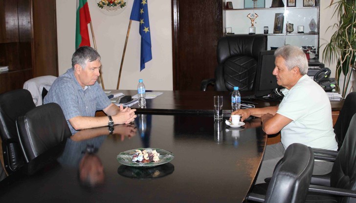 Областният управител на Русе обсъди мерките за гарантиране на сигурността на населението с Никола Костадинов
