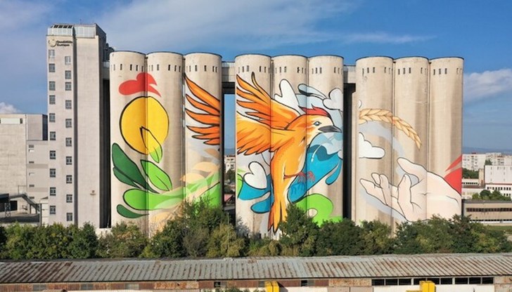 За изработката на графита са били необходими над 700 часа За изработката на графита са били необходими над 700 часа