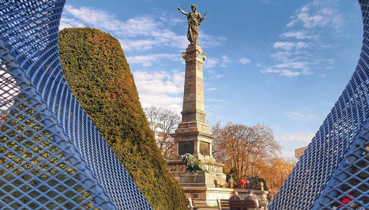 Над 1400 русенци са се разходили до урните, за да заявят, че не подкрепят никого Над 1400 русенци са се разходили до урните, за да заявят, че не подкрепят никого