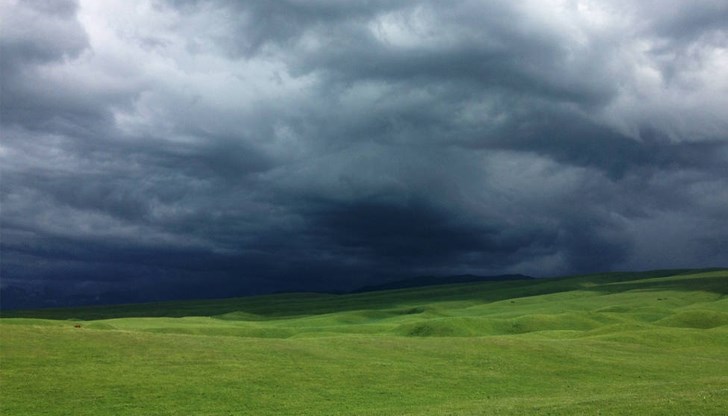 Силният вятър ще духа в Северозападна и Югоизточна Българя Силният вятър ще духа в Северозападна и Югоизточна Българя