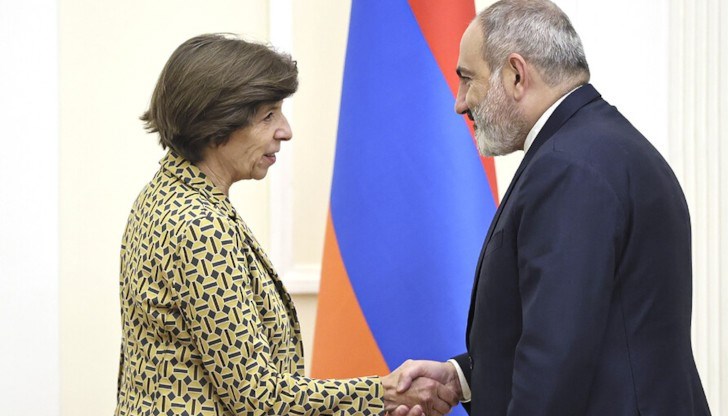Премиерът Никол Пашинян се срещна с френския външен министър Катрин Колона