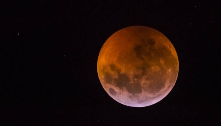 Луната на ловеца ще блести ярко над източния хоризонт Луната на ловеца ще блести ярко над източния хоризонт