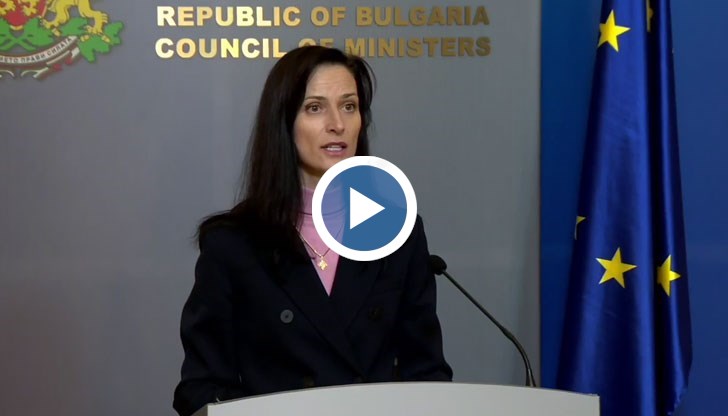 Търсим възможности за съдействие за тяхната евакуация, съобщи Мария Габриел