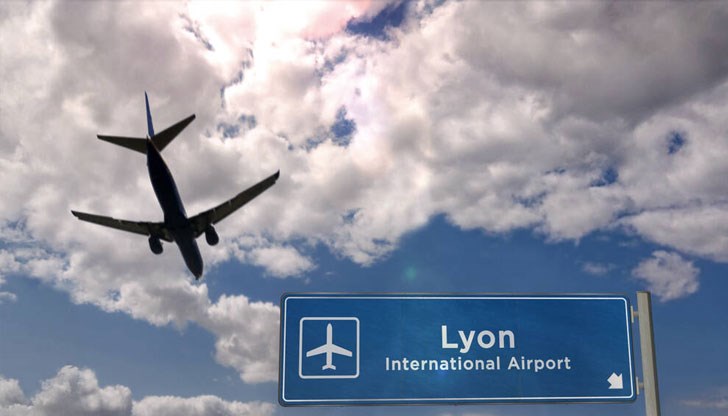 Днешните нарушения на въздушния трафик обаче не бяха толкова сериозни, колкото предишния ден, когато някои летища претърпяха закъснения на полетите до три часа Днешните нарушения на въздушния трафик обаче не бяха толкова сериозни, колкото предишния ден, когато някои летища претърпяха закъснения на полетите до три часа