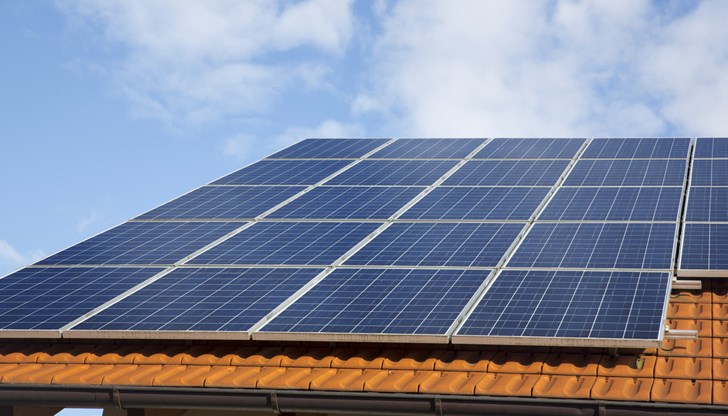 Промяната на един-единствен текст в Закона за енергията от възобновяеми източници засегна малките производители