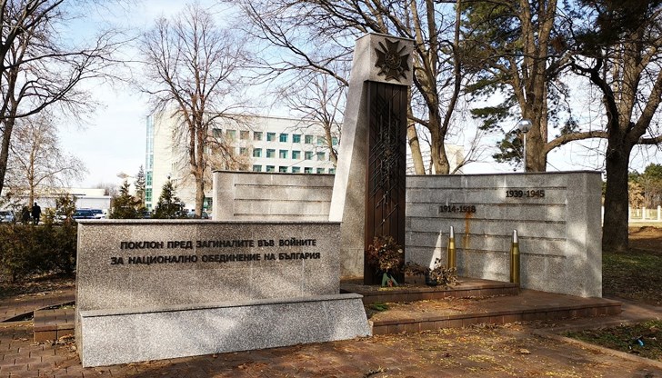 Ритуалът ще се проведе пред Мемориала на загиналите във войните за национално обединение русенци