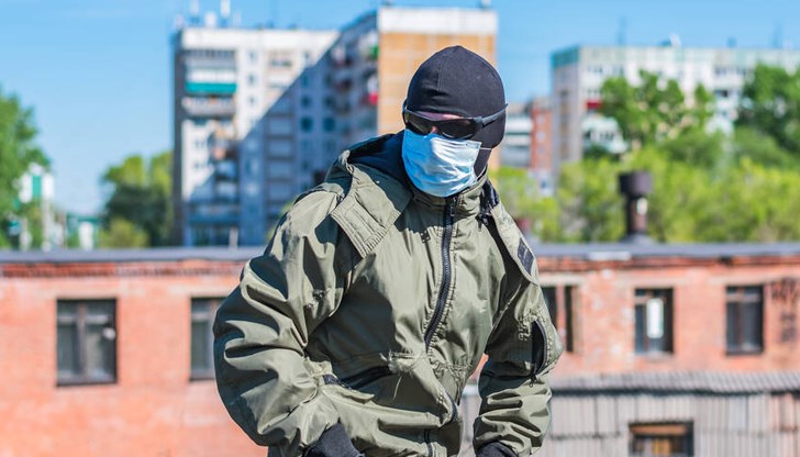 Русенката е ограбена от от непознат с медицинска маска на лицето