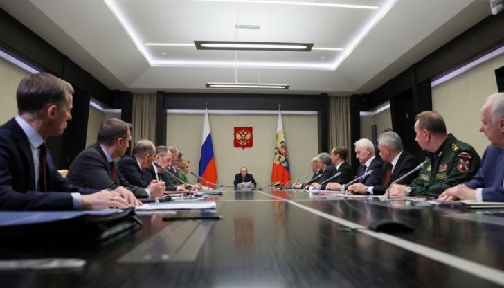 Руският президент се срещна с високопоставени представители на правителството и службите за сигурност