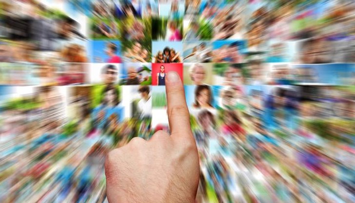 Социалните медии са почти изцяло уязвими за манипулации и фейк новини