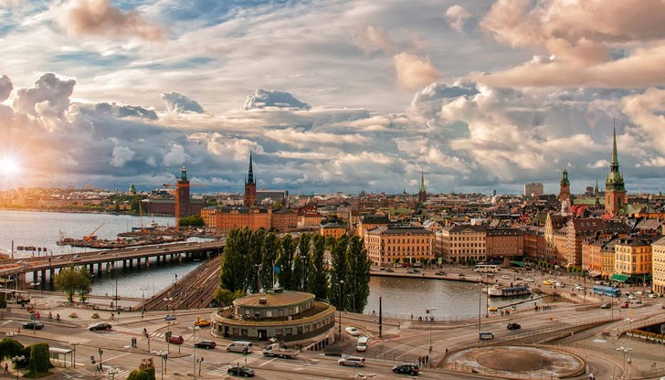 Шведската столица планира да въведе нова забрана за движение на бензинови и дизелови автомобили в търговската зона на центъра