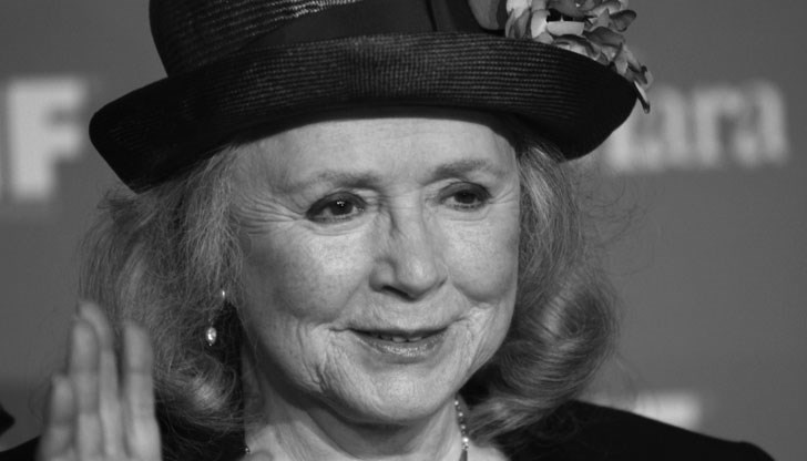 Починала е на 91 години от старост Починала е на 91 години от старост