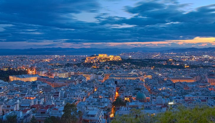 В големите гръцки градове наемателите дават около 60-70% от заплатата си за жилищен наем