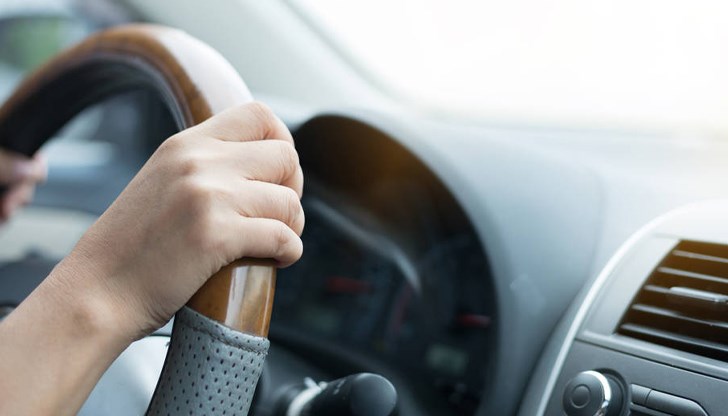 Малолетният шофьор се забил в речно корито и причинил смъртта на дядо си