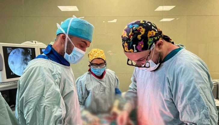 Съдови хирурзи от болница "Тракия" използваха иновативен оперативен подход