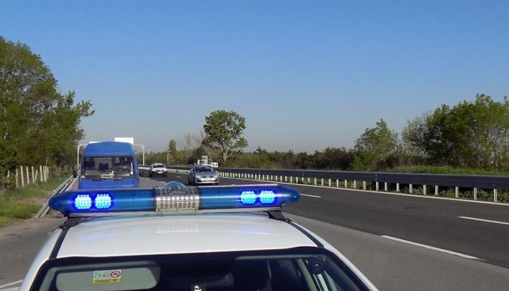 Протестиращите енергетици и миньори са блокирали магистралите „Тракия“ и „Струма“ и Прохода на Републиката Протестиращите енергетици и миньори са блокирали магистралите „Тракия“ и „Струма“ и Прохода на Републиката